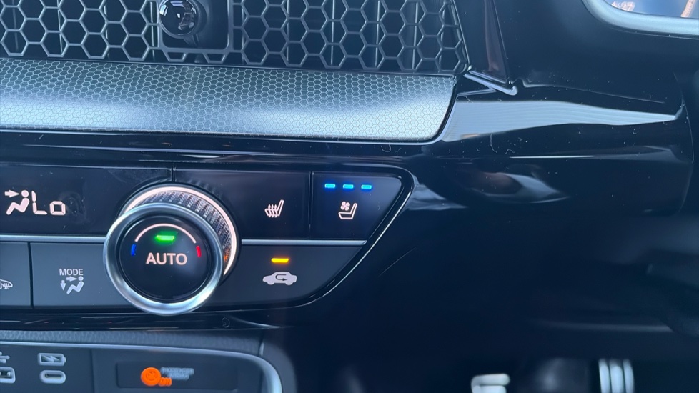 Honda CR-V 2.0 ePHEV Advance Tech 5dr eCVT Estate - Image 20