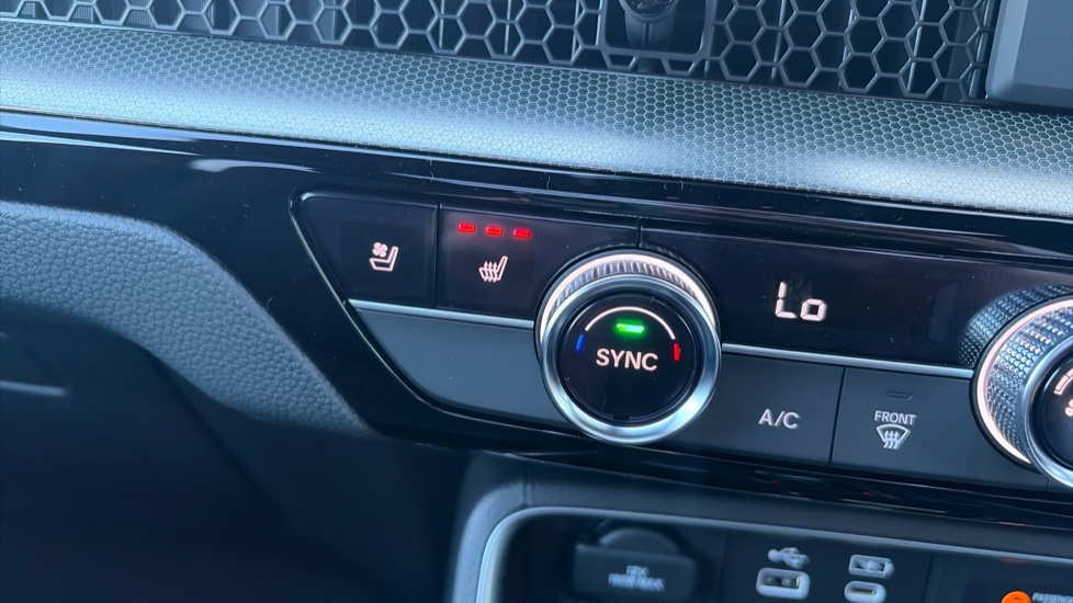 Honda CR-V 2.0 ePHEV Advance Tech 5dr eCVT Estate - Image 23