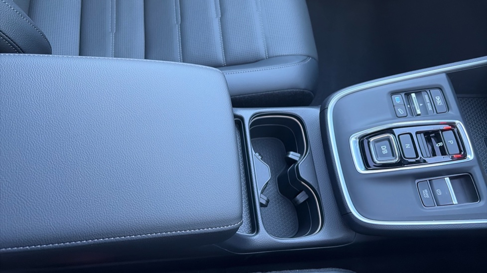 Honda CR-V 2.0 ePHEV Advance Tech 5dr eCVT Estate - Image 34