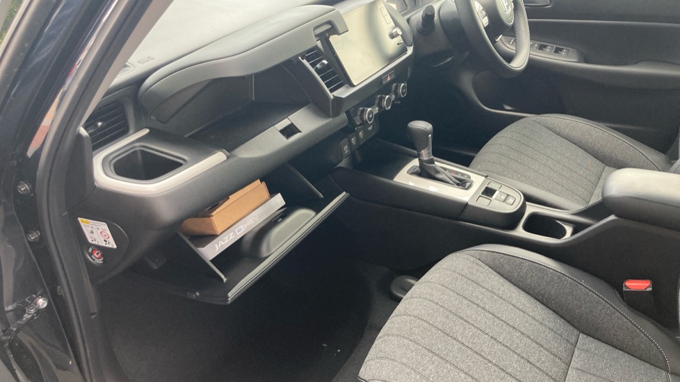 Honda Jazz 1.5 i-MMD Hybrid Advance 5dr eCVT Hybrid Hatchback - Image 20