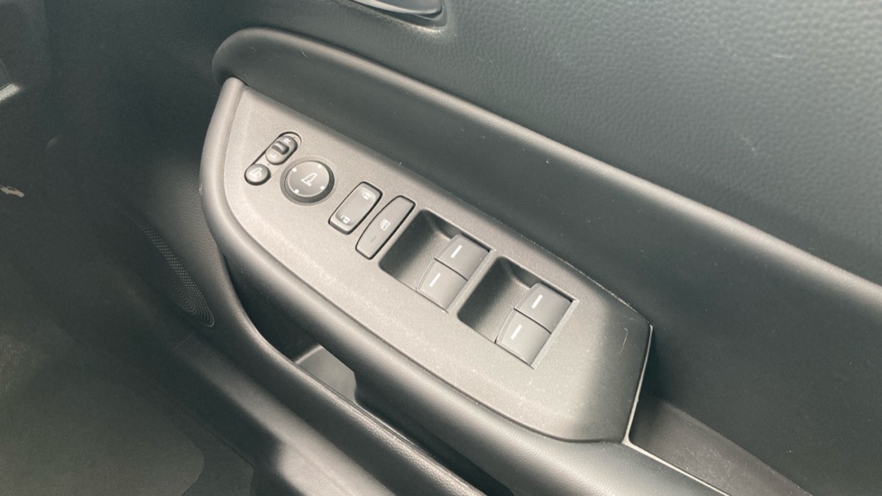 Honda Jazz 1.5 i-MMD Hybrid Advance 5dr eCVT Hybrid Hatchback - Image 27
