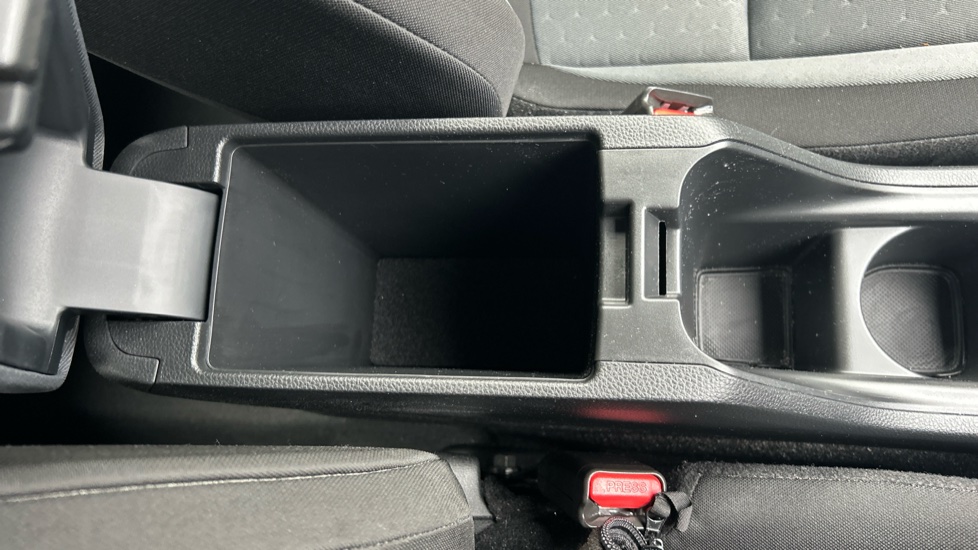 Honda Jazz 1.5 i-MMD Hybrid Elegance 5dr eCVT Hybrid Hatchback - Image 29