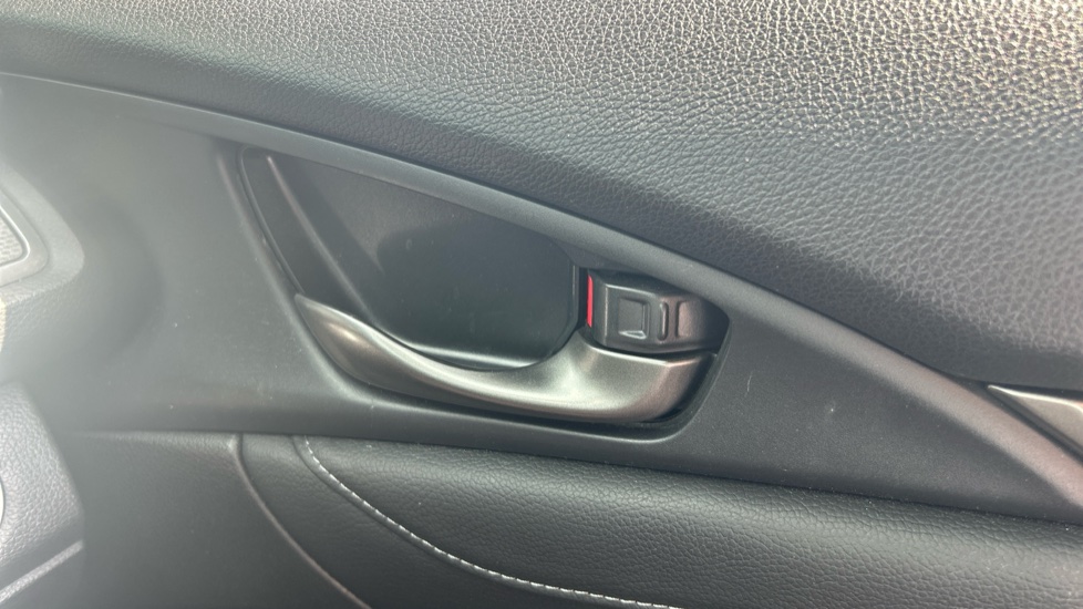 Honda Civic 1.0 VTEC Turbo 126 EX 5dr Petrol Hatchback - Image 20
