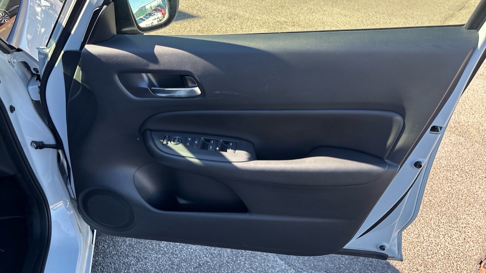 Honda Jazz 1.5 i-MMD Hybrid Advance 5dr eCVT Hybrid Hatchback - Image 19