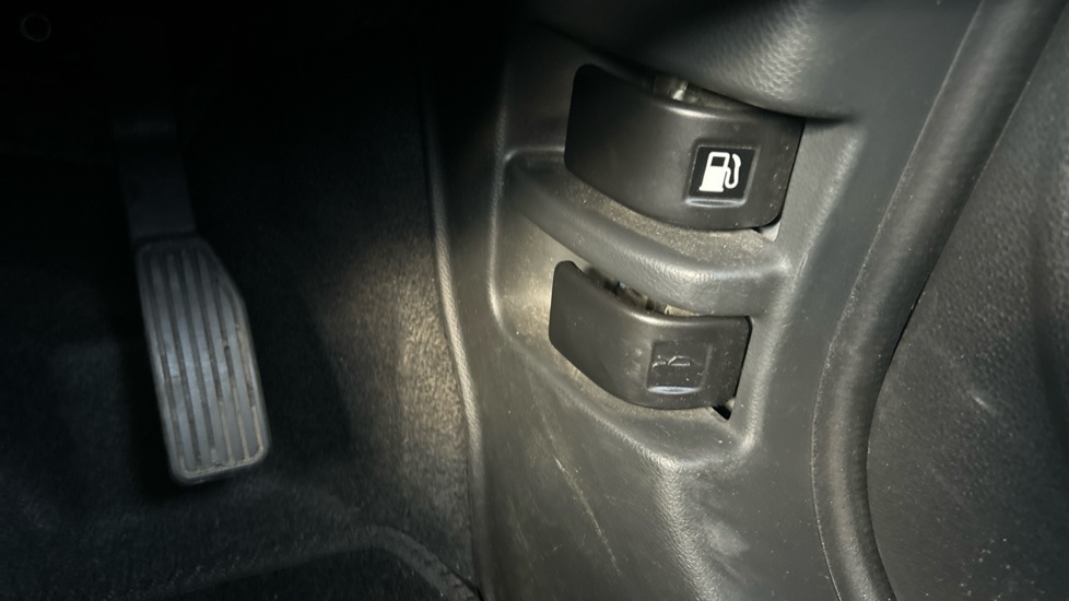 Honda HR-V 1.5 i-VTEC SE CVT 5dr Petrol Hatchback - Image 21
