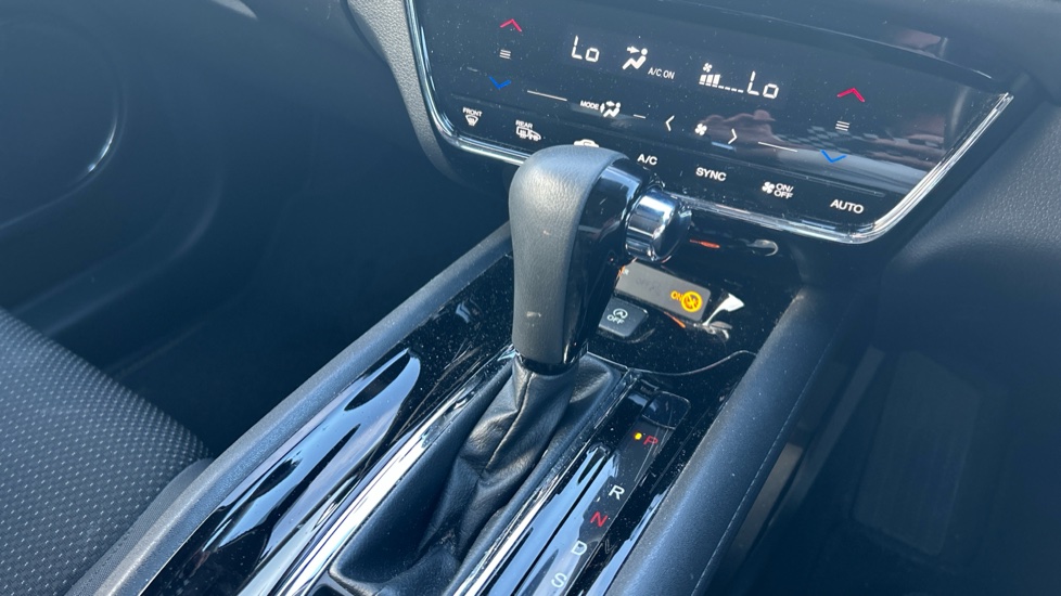 Honda HR-V 1.5 i-VTEC SE CVT 5dr Petrol Hatchback - Image 27
