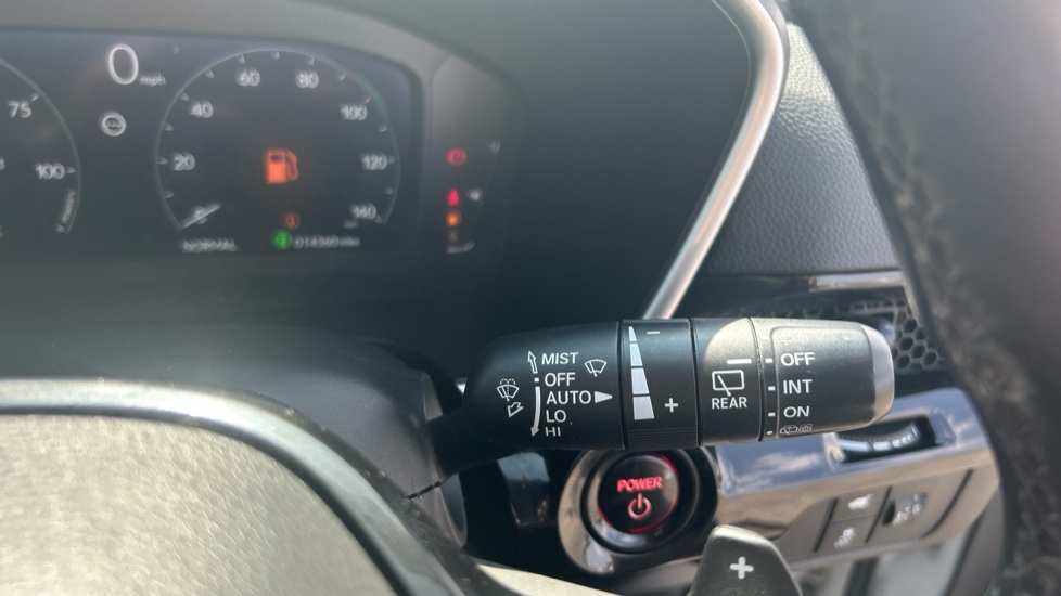 Honda CR-V 2.0 eHEV Elegance 5dr eCVT Hybrid Estate - Image 14
