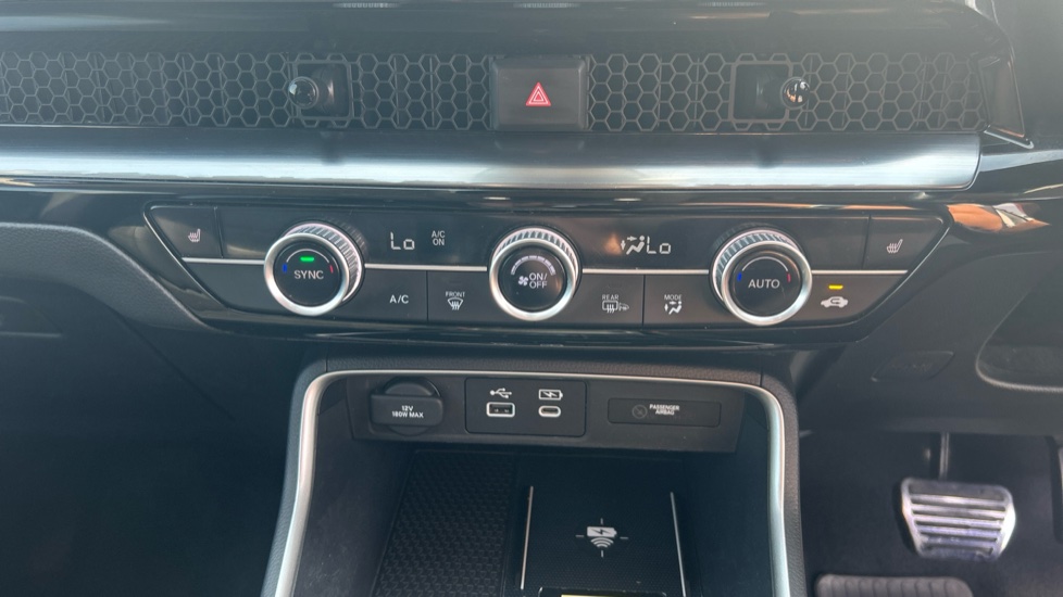 Honda CR-V 2.0 eHEV Elegance 5dr eCVT Hybrid Estate - Image 24