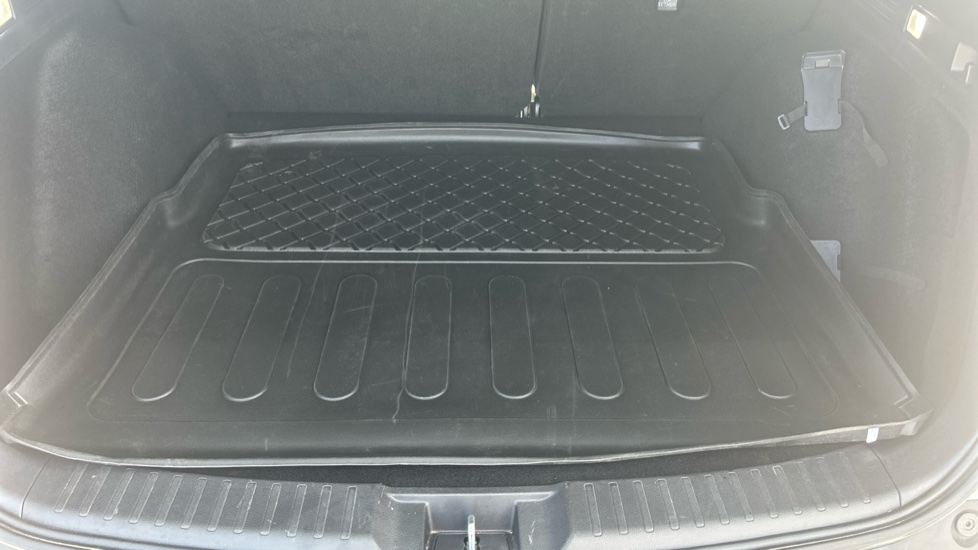 Honda CR-V 2.0 eHEV Elegance 5dr eCVT Hybrid Estate - Image 38