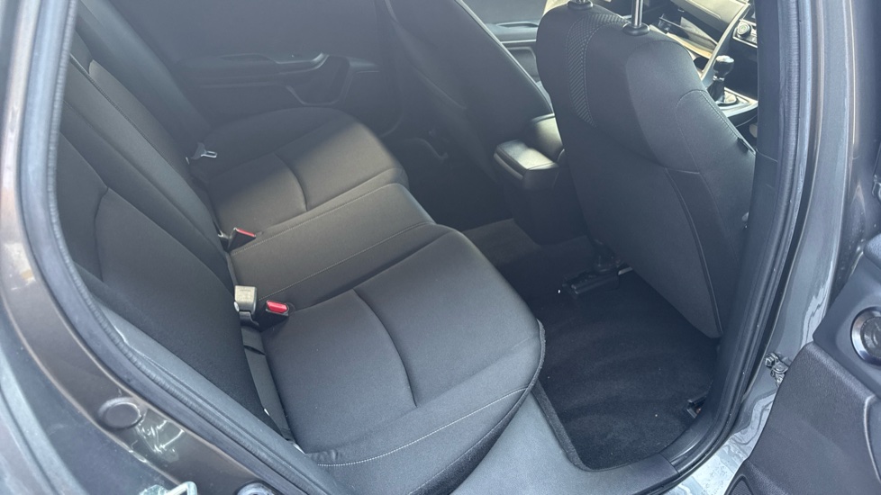 Honda Civic 1.6 i-DTEC SR 5dr Diesel Hatchback - Image 26