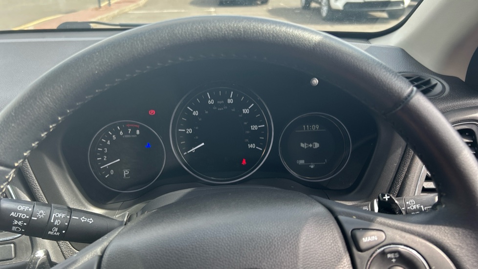 Honda HR-V 1.5 i-VTEC SE CVT 5dr Petrol Hatchback - Image 11
