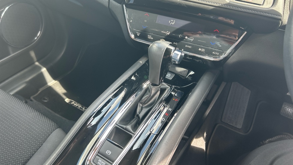 Honda HR-V 1.5 i-VTEC SE CVT 5dr Petrol Hatchback - Image 27