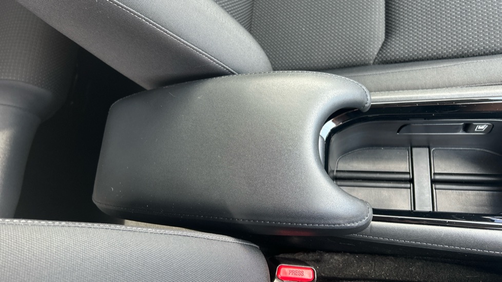Honda HR-V 1.5 i-VTEC SE CVT 5dr Petrol Hatchback - Image 32