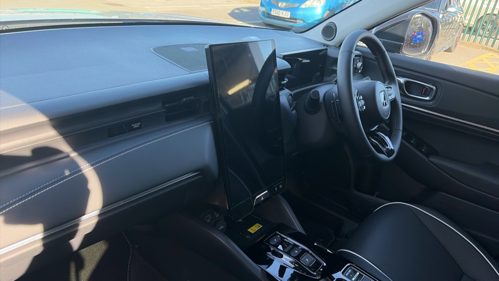Honda E Ny1 150kW Elegance 69kWh 5dr Auto Electric Hatchback - Image 2