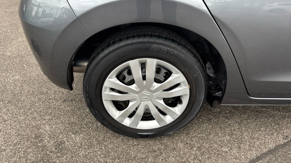 Honda Jazz 1.5 i-MMD Hybrid SE 5dr eCVT Hybrid Hatchback - Image 13