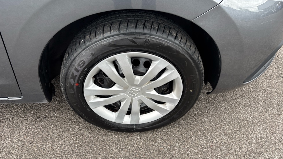Honda Jazz 1.5 i-MMD Hybrid SE 5dr eCVT Hybrid Hatchback - Image 14