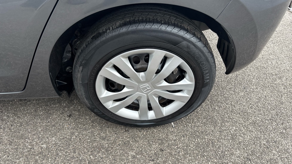 Honda Jazz 1.5 i-MMD Hybrid SE 5dr eCVT Hybrid Hatchback - Image 16