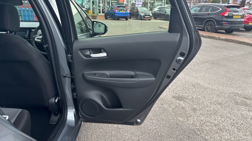 Honda Jazz 1.5 i-MMD Hybrid SE 5dr eCVT Hybrid Hatchback - Image 23