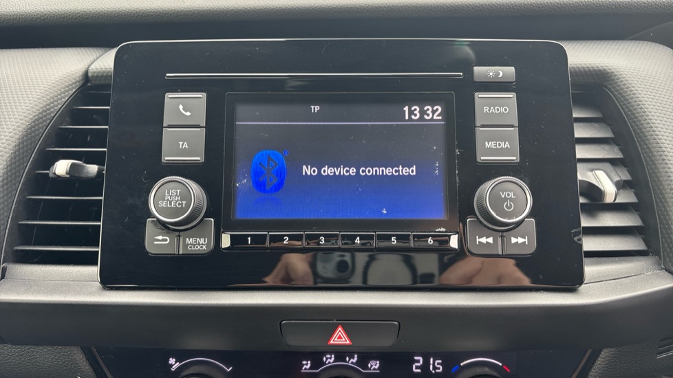 Honda Jazz 1.5 i-MMD Hybrid SE 5dr eCVT Hybrid Hatchback - Image 28