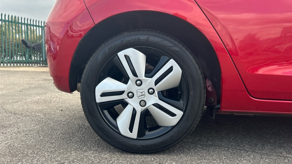 Honda Jazz 1.5 i-MMD Hybrid EX 5dr eCVT Hybrid Hatchback - Image 9