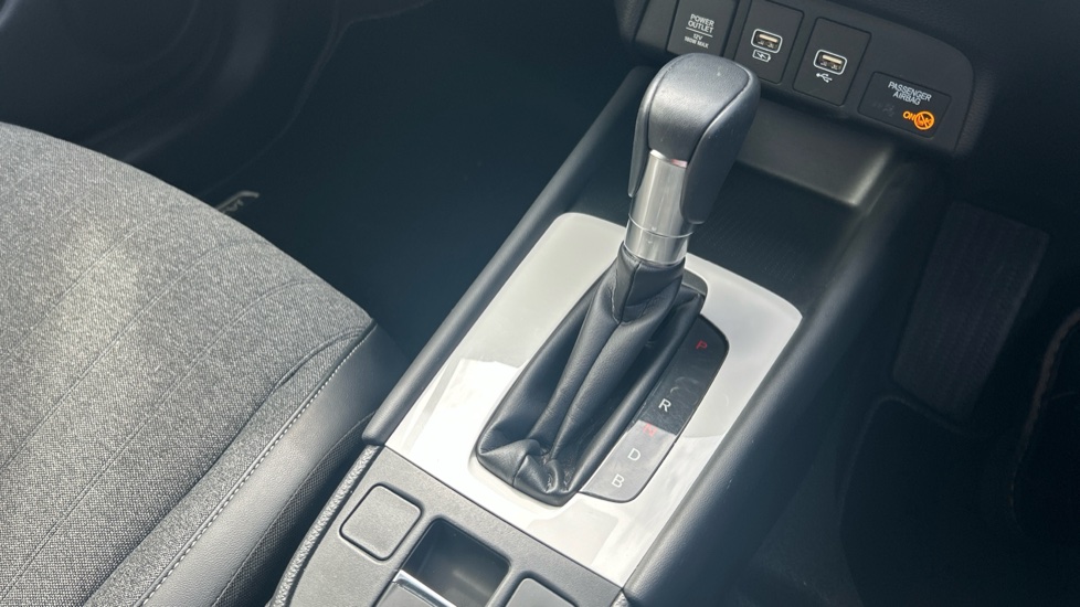 Honda Jazz 1.5 i-MMD Hybrid EX 5dr eCVT Hybrid Hatchback - Image 27