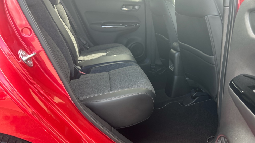 Honda Jazz 1.5 i-MMD Hybrid EX 5dr eCVT Hybrid Hatchback - Image 36