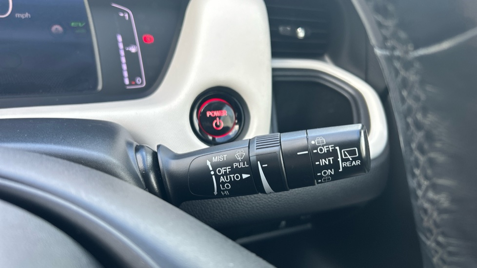 Honda Jazz 1.5 i-MMD Hybrid EX 5dr eCVT Hybrid Hatchback - Image 14