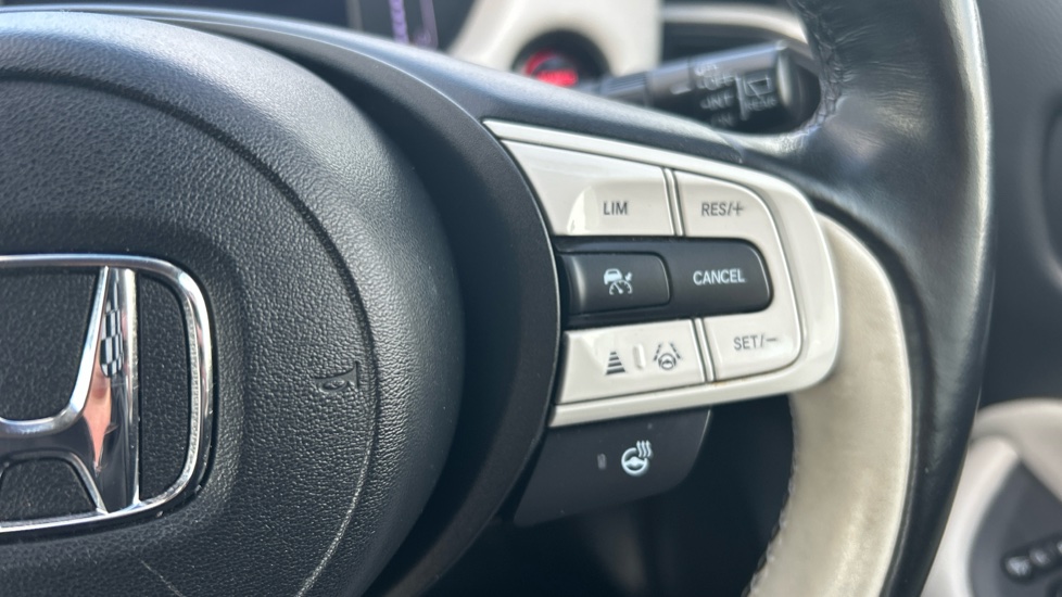 Honda Jazz 1.5 i-MMD Hybrid EX 5dr eCVT Hybrid Hatchback - Image 15