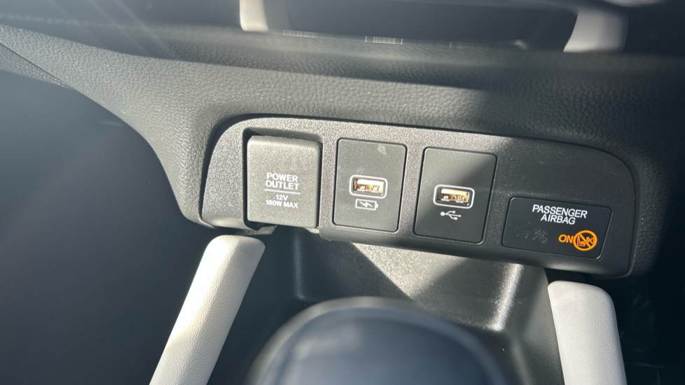 Honda Jazz 1.5 i-MMD Hybrid EX 5dr eCVT Hybrid Hatchback - Image 24