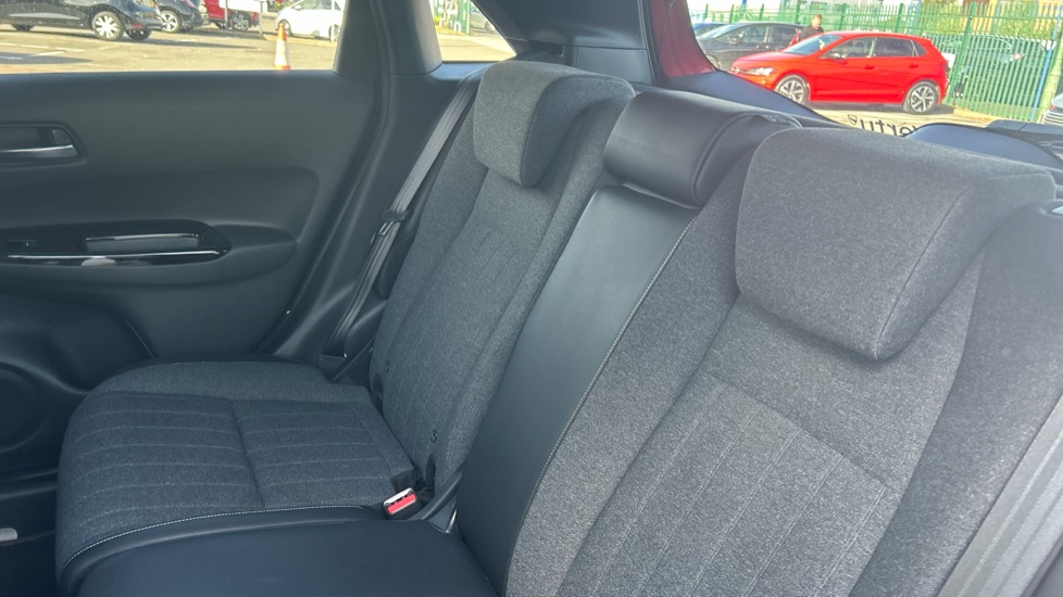 Honda Jazz 1.5 i-MMD Hybrid EX 5dr eCVT Hybrid Hatchback - Image 8