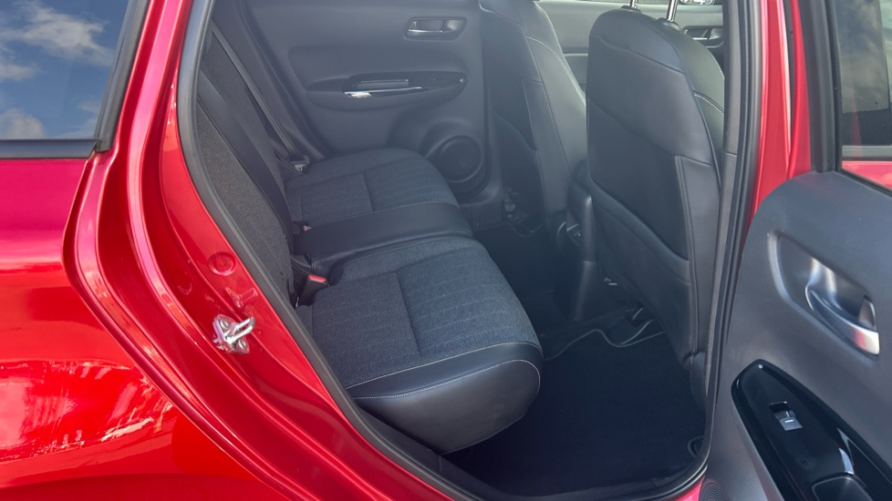 Honda Jazz 1.5 i-MMD Hybrid EX 5dr eCVT Hybrid Hatchback - Image 33