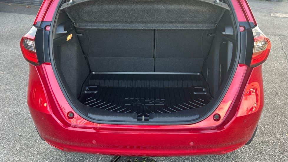 Honda Jazz 1.5 i-MMD Hybrid EX 5dr eCVT Hybrid Hatchback - Image 35