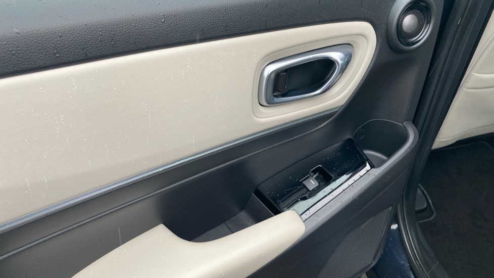 Honda HR-V 1.5 eHEV Advance Style 5dr CVT Hybrid Hatchback - Image 18