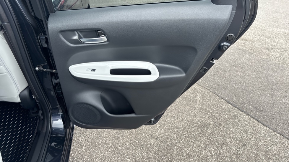 Honda Jazz 1.5 i-MMD Hybrid EX 5dr eCVT Hybrid Hatchback - Image 19