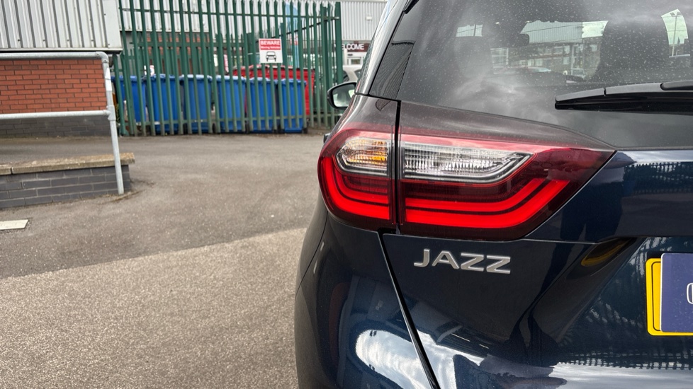 Honda Jazz 1.5 i-MMD Hybrid EX 5dr eCVT Hybrid Hatchback - Image 25