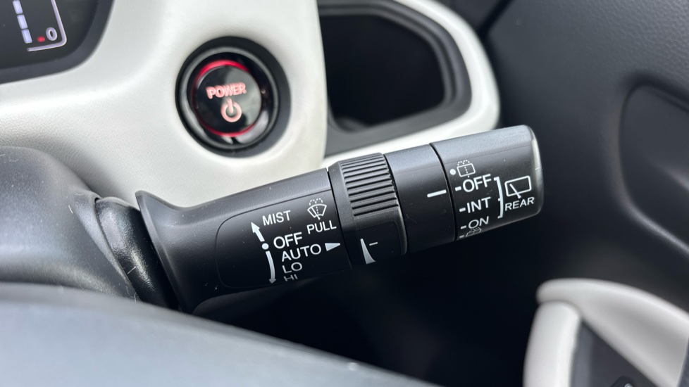 Honda Jazz 1.5 i-MMD Hybrid EX 5dr eCVT Hybrid Hatchback - Image 30
