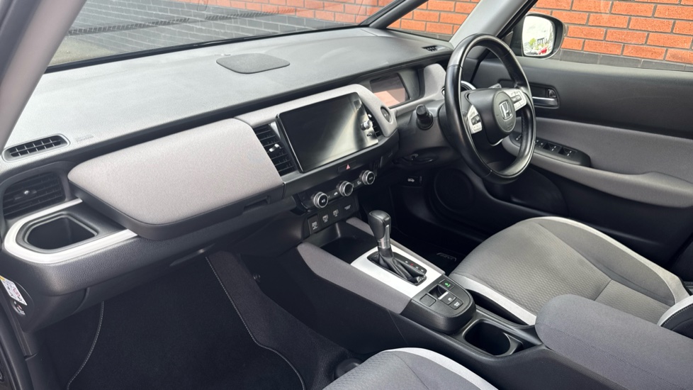 Honda Jazz 1.5 i-MMD Hybrid Crosstar EX 5dr eCVT Hybrid Hatchback - Image 2