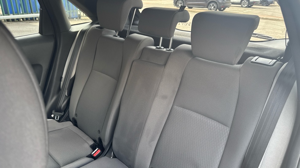Honda Jazz 1.5 i-MMD Hybrid Crosstar EX 5dr eCVT Hybrid Hatchback - Image 8