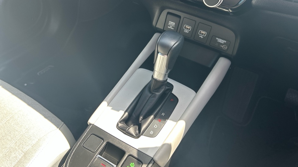 Honda Jazz 1.5 i-MMD Hybrid EX 5dr eCVT Hybrid Hatchback - Image 24