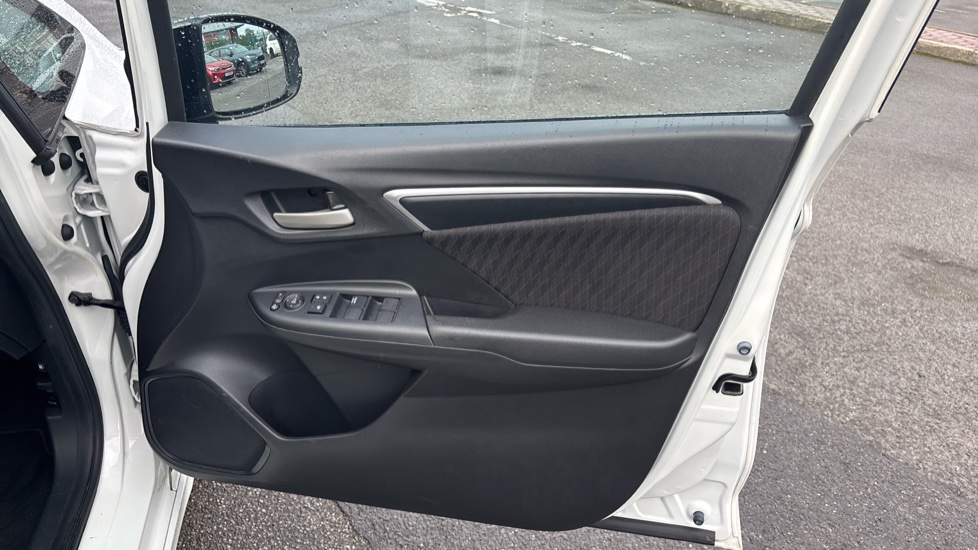 Honda Jazz 1.5 i-VTEC Sport 5dr CVT Petrol Hatchback - Image 21