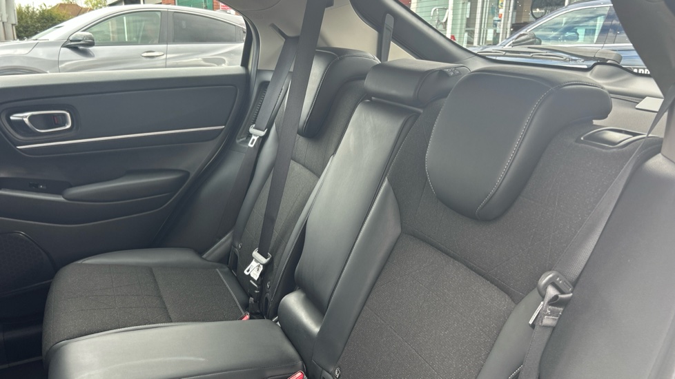 Honda HR-V 1.5 eHEV Advance 5dr CVT Hybrid Hatchback - Image 8