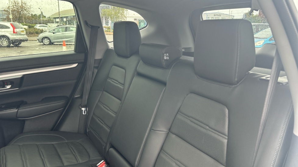 Honda CR-V 2.0 i-MMD Hybrid SR  2WD 5dr eCVT Hybrid Estate - Image 8