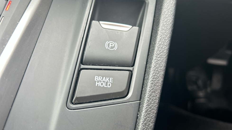 Honda CR-V 2.0 i-MMD Hybrid SR  2WD 5dr eCVT Hybrid Estate - Image 27
