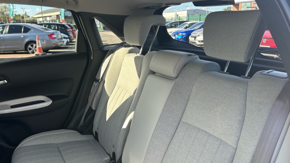Honda Jazz 1.5 i-MMD Hybrid EX 5dr eCVT Hybrid Hatchback - Image 8
