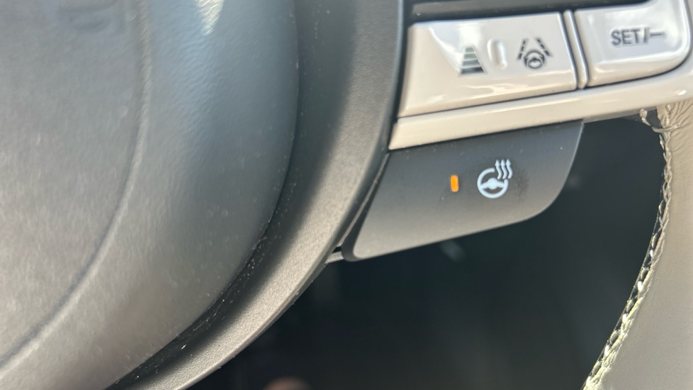 Honda Jazz 1.5 i-MMD Hybrid EX 5dr eCVT Hybrid Hatchback - Image 16