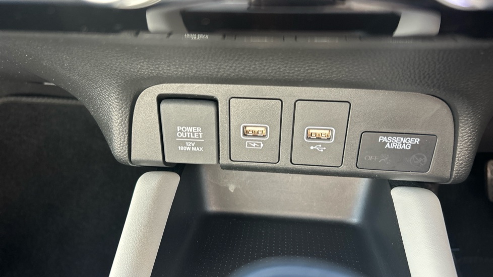 Honda Jazz 1.5 i-MMD Hybrid EX 5dr eCVT Hybrid Hatchback - Image 27