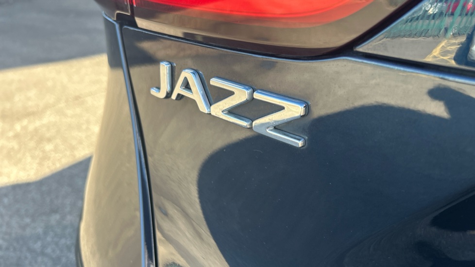 Honda Jazz 1.5 i-MMD Hybrid EX 5dr eCVT Hybrid Hatchback - Image 40