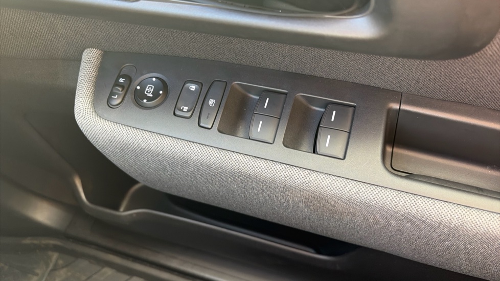 Honda Honda E 113kW Advance 36kWh 5dr Auto Electric Hatchback - Image 15