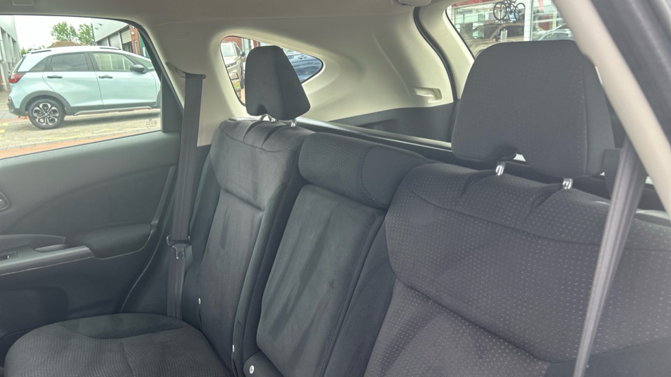 Honda CR-V 2.2 i-DTEC SE 5dr Diesel Estate - Image 8