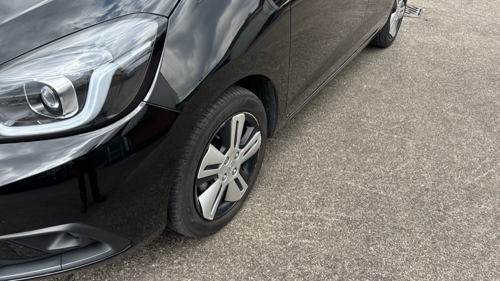 Honda Jazz 1.5 i-MMD Hybrid EX 5dr eCVT Hybrid Hatchback - Image 14